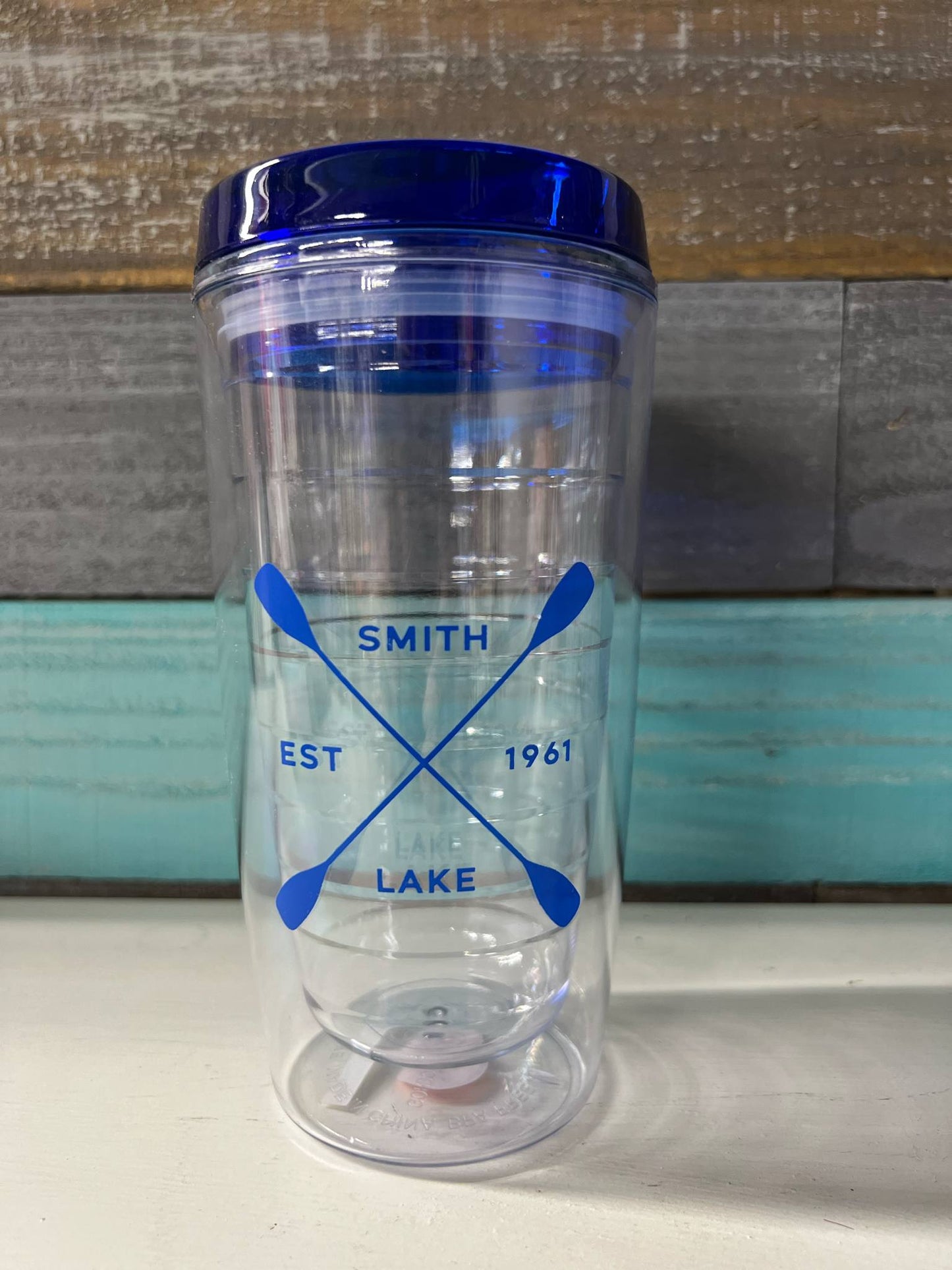 Smith Lake Clear Tumbler with Blue Lid – "Est. 1961" Design